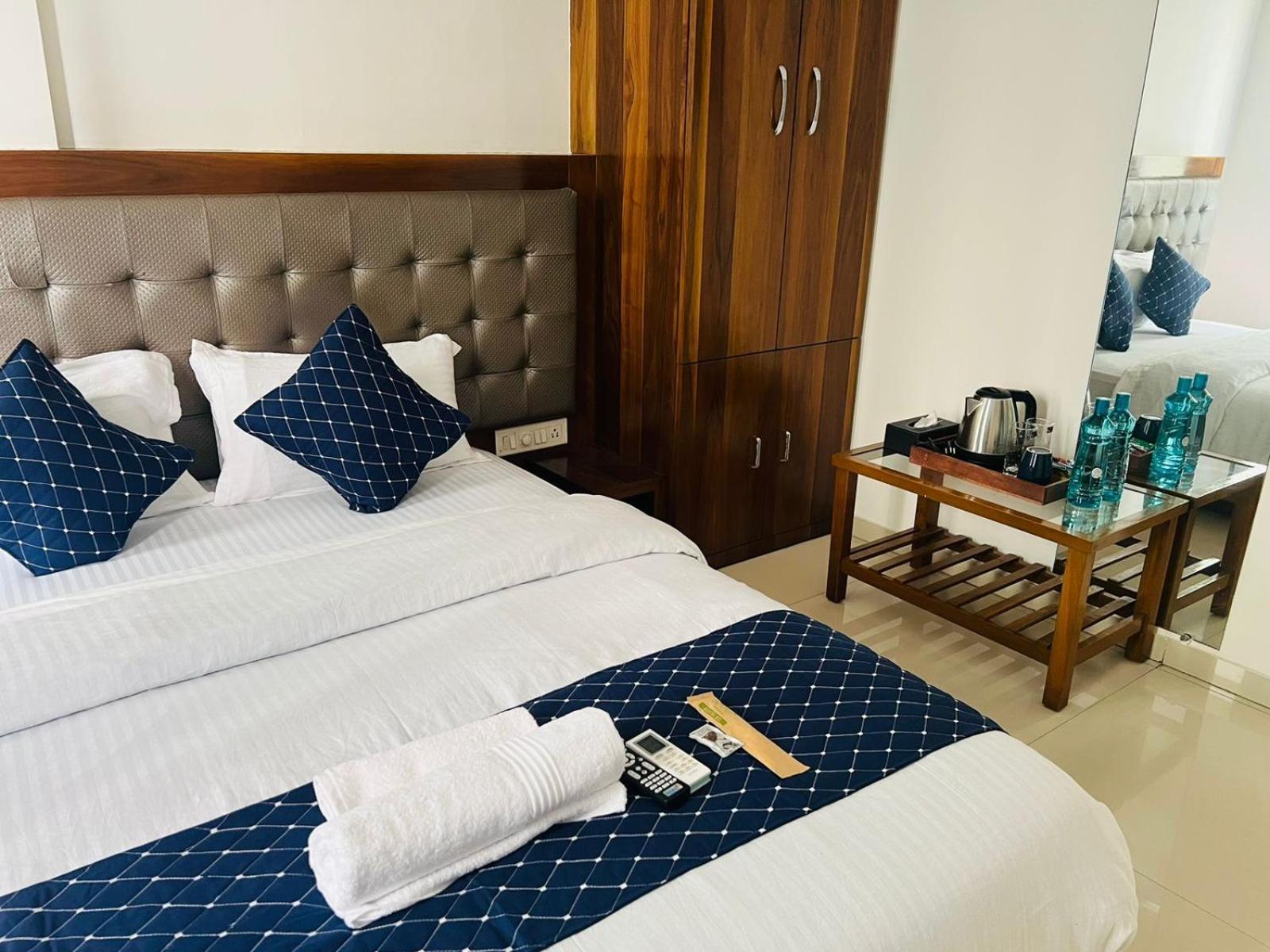 Luna Spaces- Near Mumbai International Airport エクステリア 写真