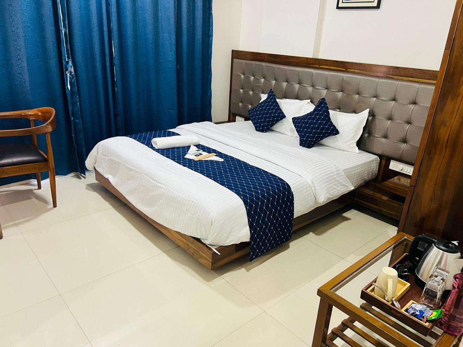 Luna Spaces- Near Mumbai International Airport エクステリア 写真